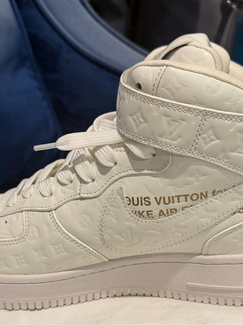 Louis Vuitton Brown Monogram 'Air' Patch with White Accents